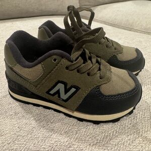 New Balance Kids'  574 Green Sneakers 6